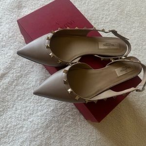 Valentino Garavani Rockstud Sling Back Ballet Flats In Nude Patent Leather